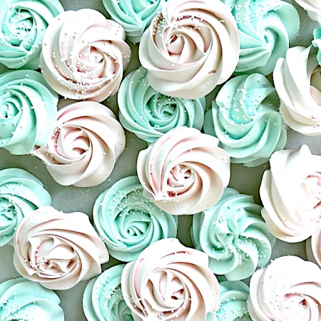 Кондитерскиая насадка закрытая звезда косые лучи №887 Tulip™ | 8 лучей станд. размер Кондитерскиая насадка закрытая звезда косые лучи №887 Tulip™ | 8 лучей станд. размер